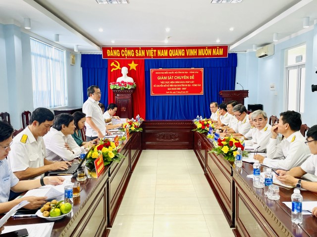 ĐOÀN ĐBQH TỈNH BÀ RỊA - VŨNG TÀU GIÁM SÁT TẠI CHI CỤC THUẾ KHU VỰC XUYÊN MỘC - CHÂU ĐỨC